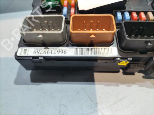 Used Fuse box Fuse box CITROËN C3 II (SC_) 1.6 HDi (92 hp) 29388591 29388591