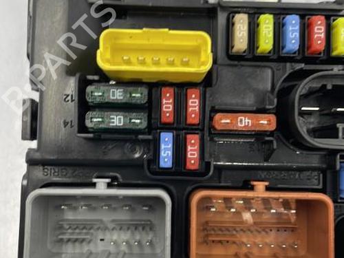 Used Fuse box Fuse box CITROËN C3 II (SC_) 1.4 (73 hp) 22832101 22832101
