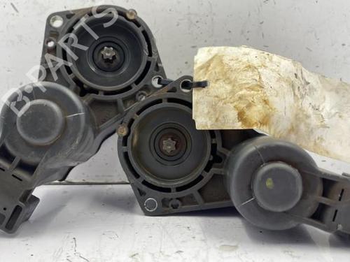 Used Electric handbrake PEUGEOT 308 II (LB_, LP_, LW_, LH_, L3_) 1.6 HDi (92 hp) 22843350