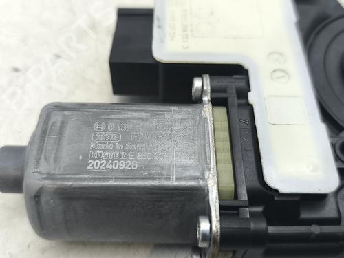 Left front window motor SEAT IBIZA V (KJ1, KJG) 1.0 TSI | BP37732740E21 - Image 4