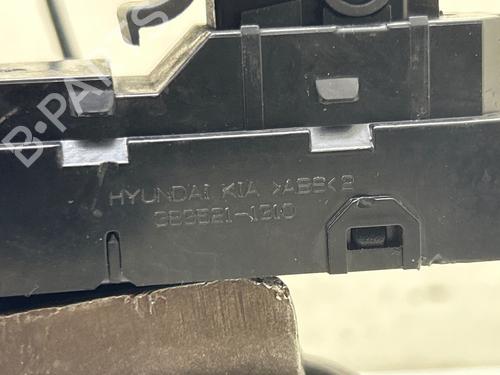 Right front window switch HYUNDAI ix35 (LM, EL, ELH) 2.0 CRDi 4WD | BP40609293I26 - Image 3