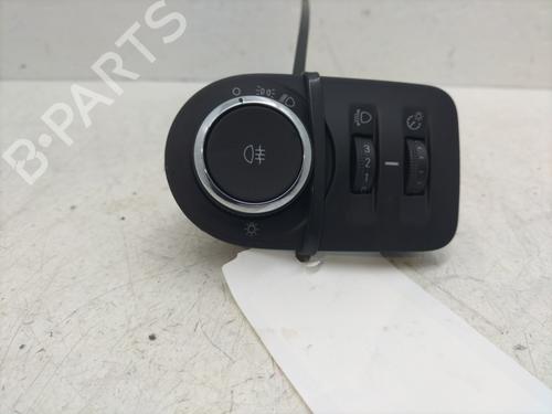 Used Headlight switch Headlight switch OPEL CORSA E (X15) 1.3 CDTI (08, 68) (75 hp) 32235142 32235142