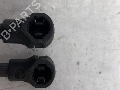 Used Tailgate lift support Tailgate lift support DS DS 3 (SA_) 1.2 THP 130 (SAHNYM) (130 hp) 22834766 22834766