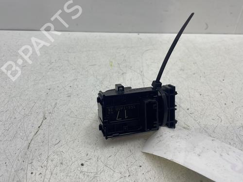 left-rear-window-switch-toyota-yaris-_p21_-_pa1_-_ph1_-2020-37732300 main image