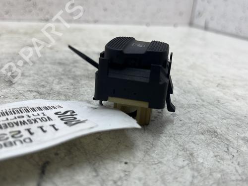 Right front window switch VW GOLF III (1H1) 1.8 | BP28531800I26 