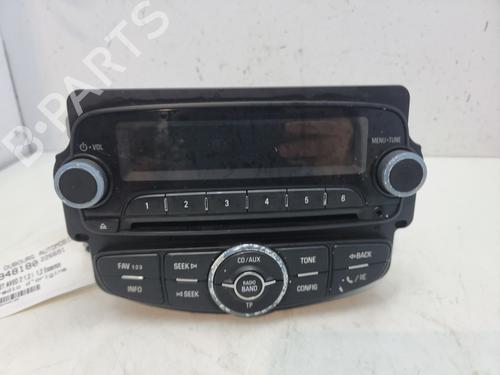 Used Radio CHEVROLET AVEO Hatchback (T300) 1.2 (69 hp) 26585378