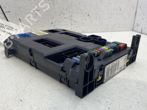 Used Fuse box Fuse box CITROËN C3 II (SC_) 1.4 HDi 70 (SC8HZC, SC8HR0, SC8HP4) (68 hp) 27525201 27525201