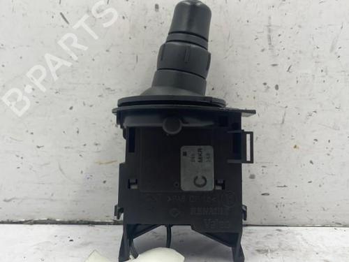 Used Switch RENAULT SCÉNIC II (JM0/1_) 1.9 dCi (JM14) (131 hp) 24515931