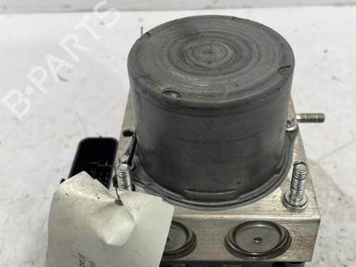 Used ABS pump VW POLO V (6R1, 6C1) 1.2 TSI 16V (90 hp) 22832759