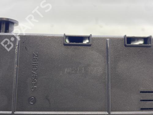 Fuse box PEUGEOT 308 I (4A_, 4C_) 1.6 HDi | BP29894172E1