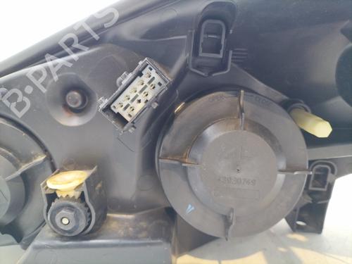 Right headlight PEUGEOT 206+ (2L_, 2M_) 1.1 | BP29439119C29 