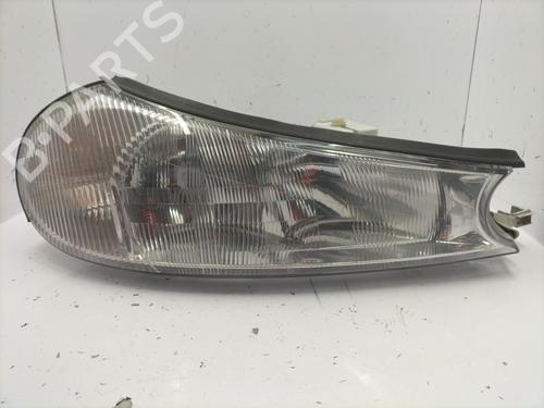 Used Right headlight FORD MONDEO II (BAP) 1.8 TD (90 hp) 22846664
