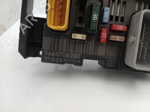 Used Fuse box Fuse box PEUGEOT 308 I (4A_, 4C_) 1.6 HDi (90 hp) 34504690 34504690
