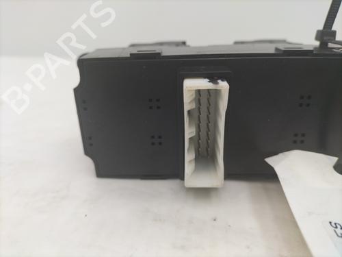 Used Left front window switch Left front window switch HYUNDAI i10 II (BA, IA) 1.0 (67 hp) 32218721 32218721