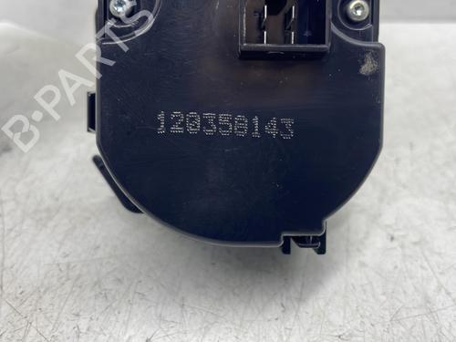 Used Climate control Climate control MERCEDES-BENZ B-CLASS Sports Tourer (W246, W242) B 180 CDI (246.200) (109 hp) 32265640 32265640