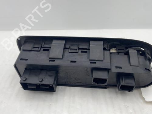 Used Left front window switch Left front window switch CITROËN C3 II (SC_) [2009-2026] 31997198 31997198