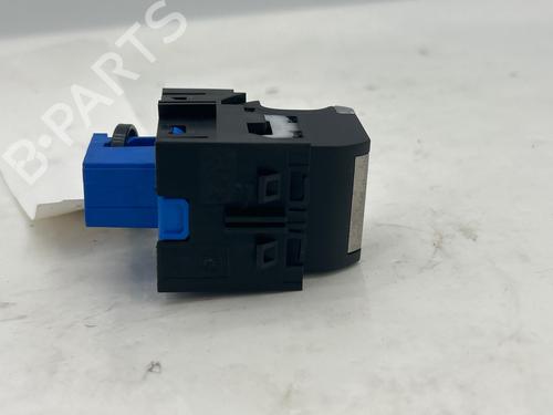 switch-peugeot-508-ii-fb_-fh_-f3_-2018-35999856 main image