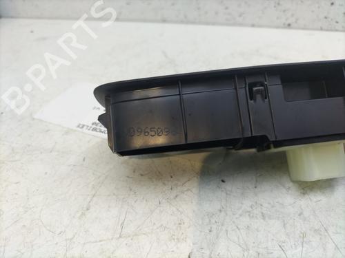 Used Right front window switch Right front window switch RENAULT KANGOO III Box Body/MPV 1.5 Blue dCi 75 (FJAA) (75 hp) 38921598 38921598