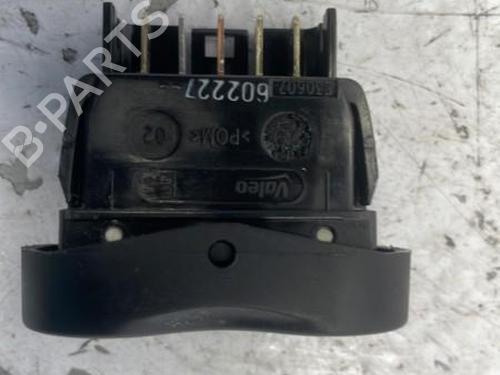 Used Right front window switch Right front window switch DACIA SANDERO 1.4 MPI LPG (72 hp) 22836090 22836090