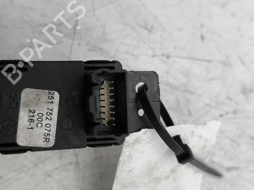Switch RENAULT MEGANE IV Hatchback (B9A/M/N_) 1.5 Blue dCi 115 (B9A6) | BP40516039I30 - Image 2
