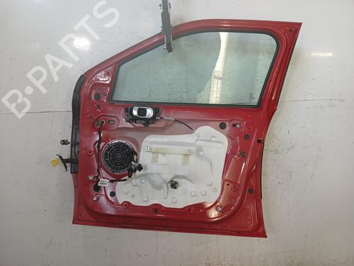 right-front-door-citroen-c4-cactus-2014-31857242 main image