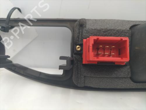 Used Right rear window switch Right rear window switch RENAULT SAFRANE II (B54_) 2.2 dT (B54G) (113 hp) 32031056 32031056