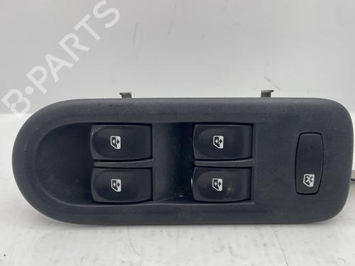Used Left front window switch Left front window switch RENAULT CLIO III (BR0/1, CR0/1) 1.5 dCi (BR17, CR17) (86 hp) 32703734 32703734