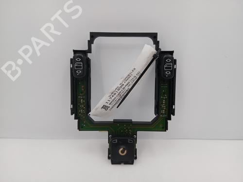 Venstre fortil elrude kontakt MERCEDES-BENZ C-CLASS (W202) C 250 Turbo-D (202.128) (150 hp) 30818902