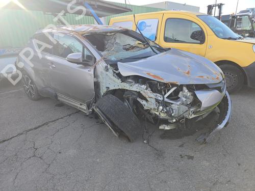 Brugte TOYOTA C-HR (_X1_) 1.8 Hybrid (ZYX10_, ZYX11_, ZYX10R, ZYX11R) 4515448
