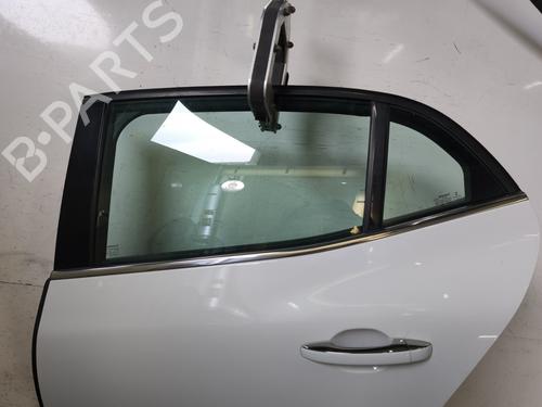 left-rear-door-renault-megane-iv-hatchback-b9amn_-2015-36571591 main image