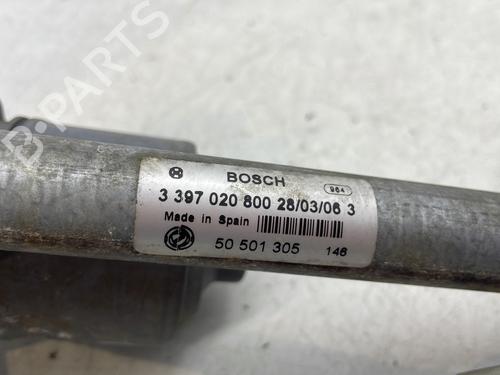 Used Front wiper motor Front wiper motor ALFA ROMEO 147 (937_) 1.6 16V T.SPARK (937.AXA1A, 937.AXB1A, 937.BXB1A) (120 hp) 34259860 34259860