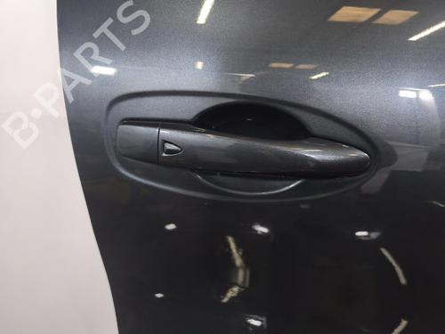 right-front-door-renault-kadjar-ha_-hl_-2015-40516021 main image