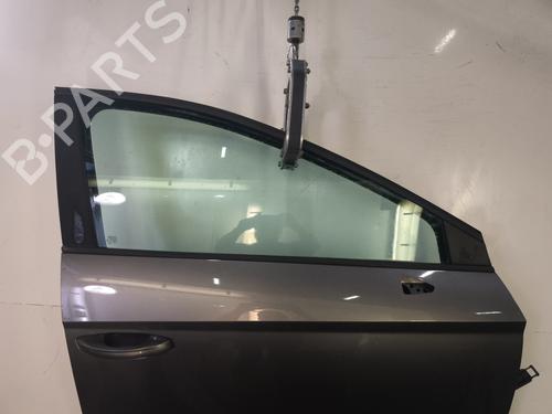 right-front-door-seat-leon-5f1-2012-2013-2014-2015-2016-2017-2018-2019-2020-2021-36803880 main image