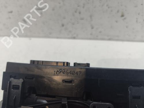 Used Left front window switch Left front window switch NISSAN JUKE (F15) 1.5 dCi (110 hp) 27558464 27558464