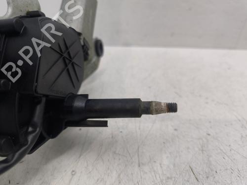 Ruitenwissermotor achter PEUGEOT 206 Hatchback (2A/C) 1.4 HDi eco 70 | BP31068042M102