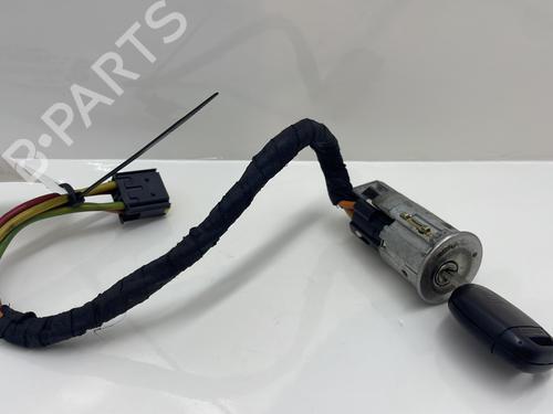 Ratlås/Tændingslås RENAULT CLIO II (BB_, CB_) 1.2 16V (BB05, BB0W, BB11, BB27, BB2T, BB2U, BB2V, CB05,... (75 hp) 30647562