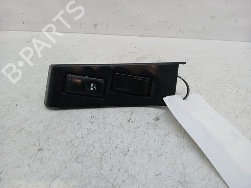 Używane Przełącznik RENAULT MASTER II Van (FD) 2.2 dCI 90 (FD0G, FD0N, FD2G, FD2N, FD3G, FD3N) (90 hp) 30077983