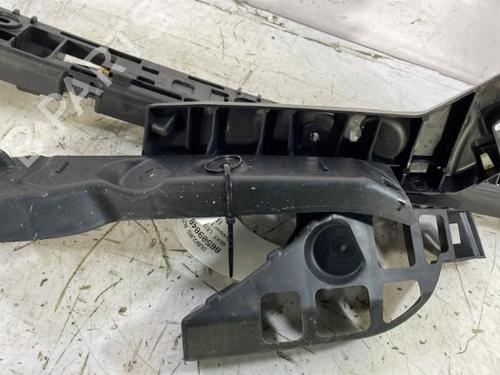Used Rear bumper bracket Rear bumper bracket 22834642 22834642