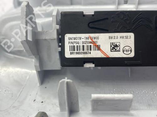 Interior roof light PEUGEOT 3008 II SUV (MC_, MR_, MJ_, M4_) 1.5 BlueHDi 130 | BP22843284I8