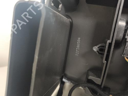 Apoyobrazos central Apoyobrazos central PEUGEOT 3008 II SUV (MC_, MR_, MJ_, M4_) 1.5 BlueHDi 130 (131 hp) 36479134 36479134