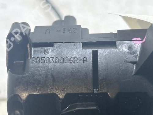 front-left-lock-renault-scenic-iii-jz01_-2008-2009-2010-2011-2012-2013-2014-2015-2016-38562401 main image