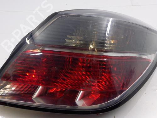 Used Right taillight Right taillight 22825986 22825986