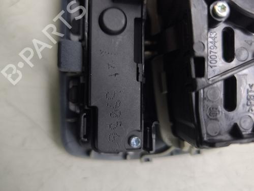 Forlygtekontakt Forlygtekontakt MERCEDES-BENZ C-CLASS (W205) C 250 BlueTEC / d 4-matic (205.009) (204 hp) 34453521 34453521
