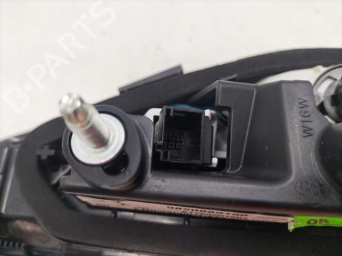 Used Right tailgate light Right tailgate light DS DS 3 / DS 3 CROSSBACK (UR_, UC_, UJ_) 1.5 BlueHDi 100 (UCYHYJ) (102 hp) 29438741 29438741