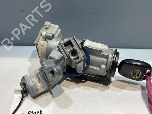 Used Ignition barrel TOYOTA YARIS (_P1_) 1.4 D-4D (NLP10_, NLP10R) (75 hp) 30497361