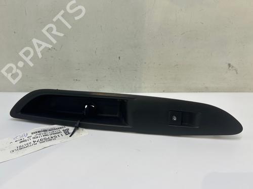 Right rear window switch CHEVROLET TRAX 1.7 TD | BP38326213I28 - Image 2