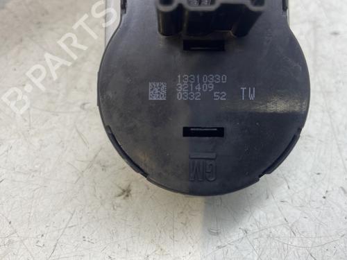 Used Headlight switch Headlight switch OPEL CORSA D (S07) 1.3 CDTI (L08, L68) (75 hp) 27924495 27924495