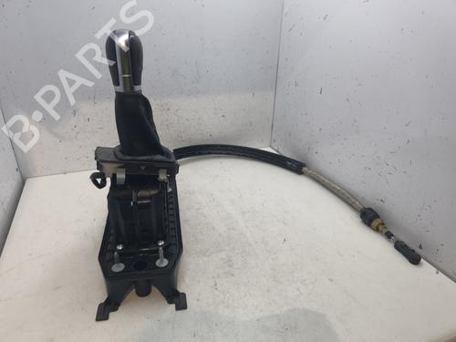 Used Gear lever VW GOLF VII (5G1, BQ1, BE1, BE2) 1.2 TSI (86 hp) 28624168