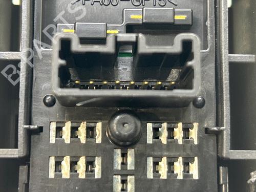 Switch RENAULT KOLEOS I (HY_) 2.0 dCi 4x4 (HY0K) | BP37472566I30 - Image 2
