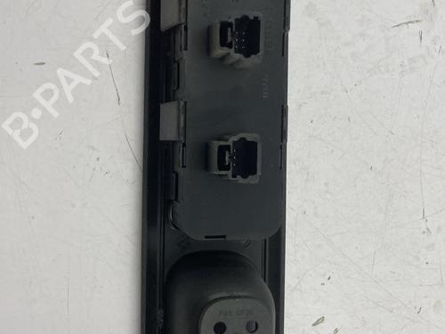 Used Switch Switch PEUGEOT 407 (6D_) 2.0 16V (6DRFJC, 6DRFJE, 6DRFJF) (140 hp) 22817972 22817972